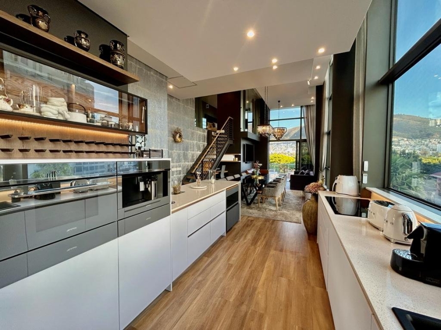 To Let 2 Bedroom Property for Rent in Mouille Point Western Cape